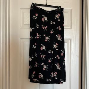 HOLLISTER ULTRA HIGH RISE MIDI SLIT SKIRT